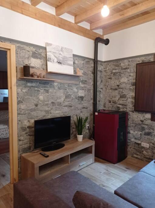 Casa Rural Gueilones, Parque Natural De Ponga Sobrefoz Dış mekan fotoğraf