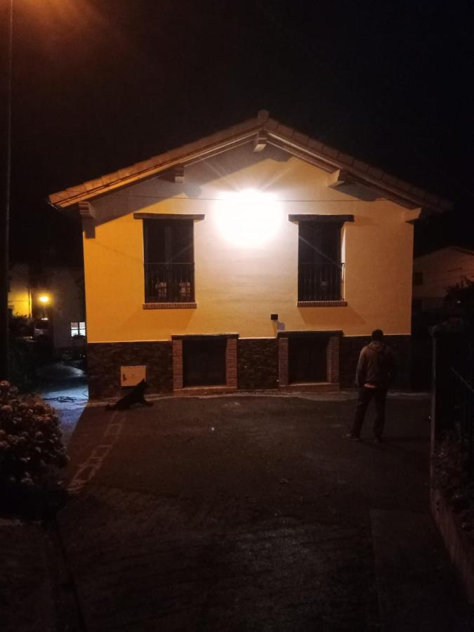 Casa Rural Gueilones, Parque Natural De Ponga Sobrefoz Dış mekan fotoğraf